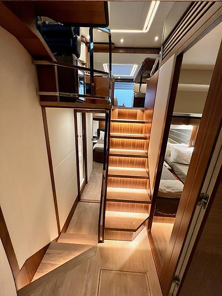 Jbys Trade Yacht Photos Pics Companionway