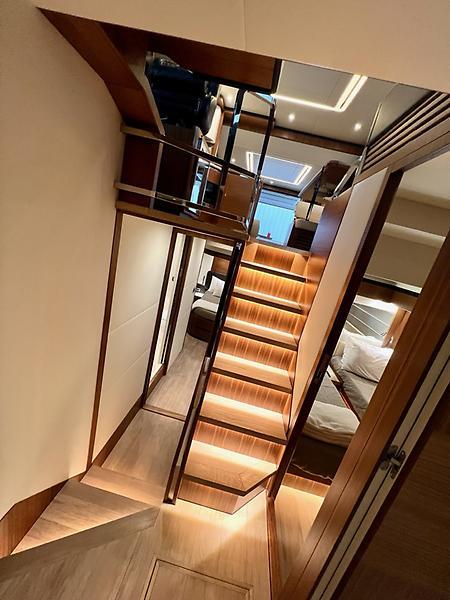 Jbys Trade Yacht Photos Pics Companionway