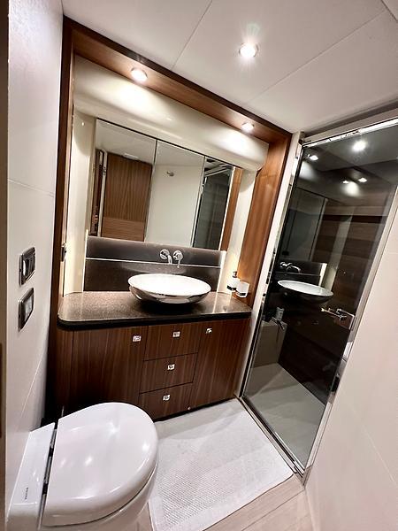 Jbys Trade Yacht Photos Pics VIP StateRoom - EnSuite Head / Shower