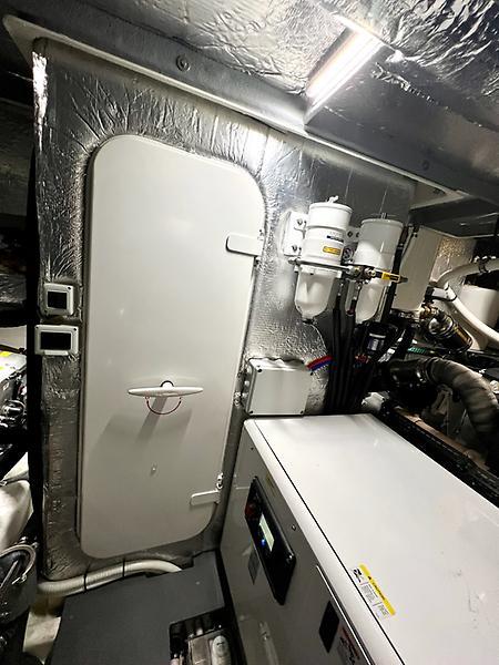 Jbys Trade Yacht Photos Pics Aft BulkHead - Crew Door