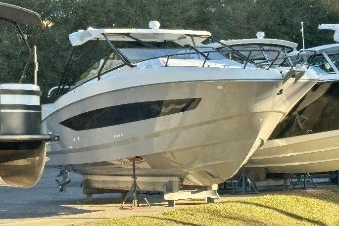 35' Beneteau 2024