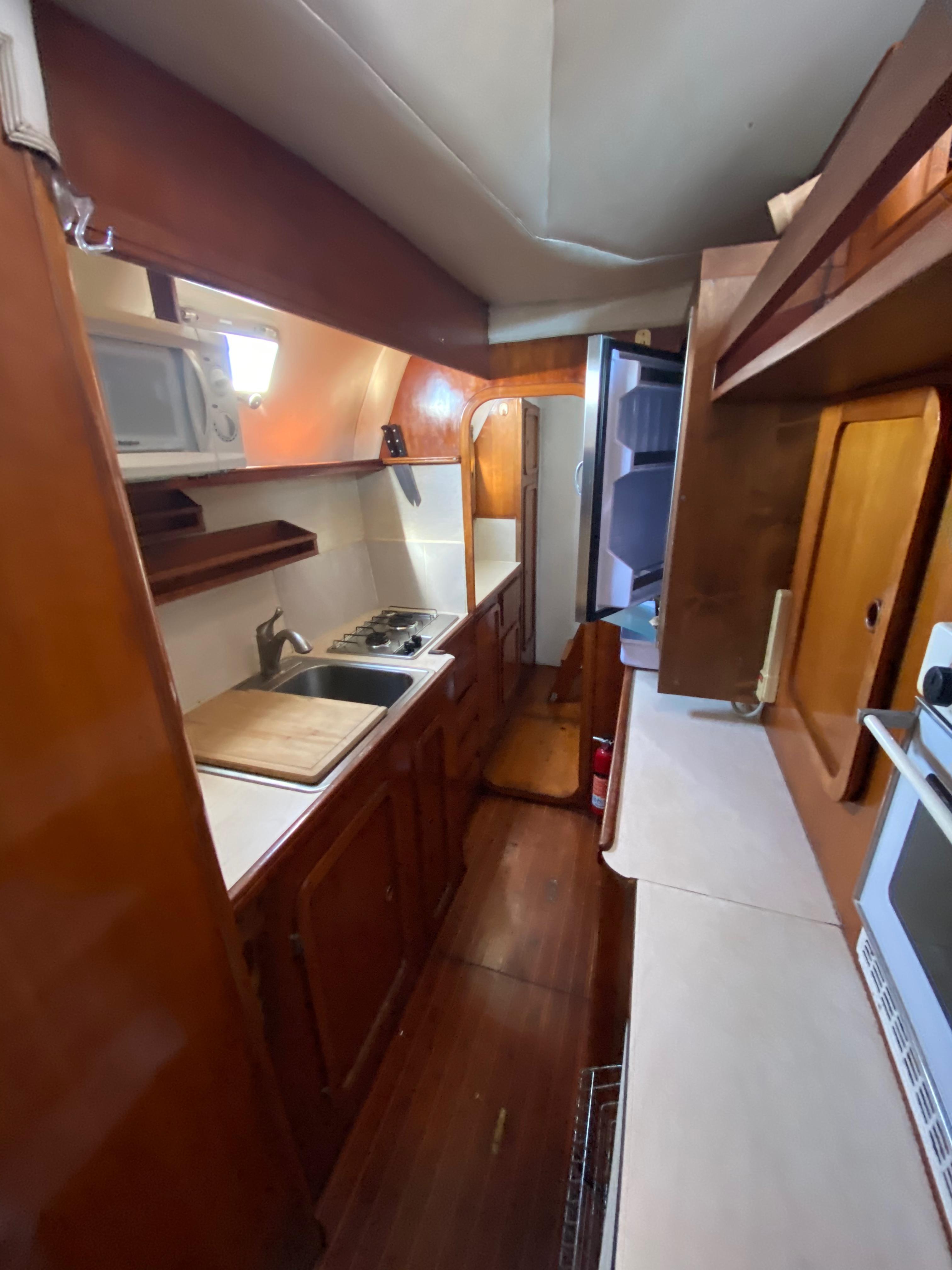 1988 Privilege 12 4 Cabin 2 Head For Sale | YaZu Yachting | Deltaville