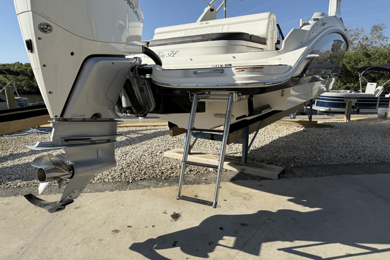 2019-sea-ray-sdx-270-outboard-power-9768040-978375557-0-160520251823-49