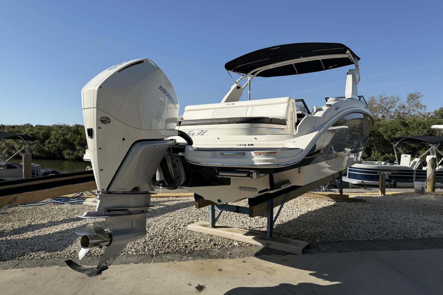 2019-sea-ray-sdx-270-outboard-power-9768040-978375562-0-160520251823-48