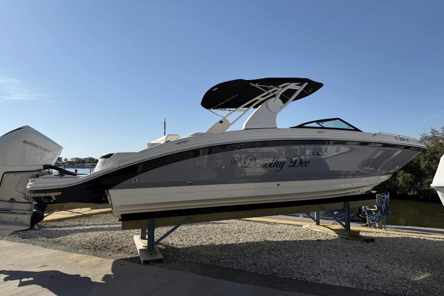 2019-sea-ray-sdx-270-outboard-power-9768040-978375565-0-160520251823-46