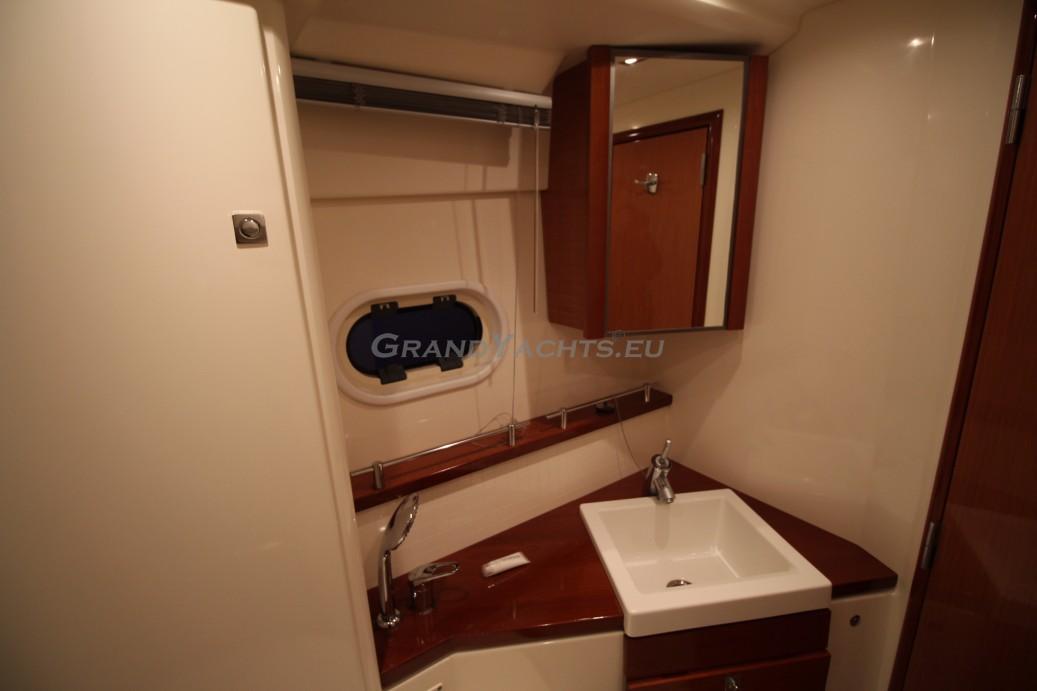 2008 Prestige 42S large 44