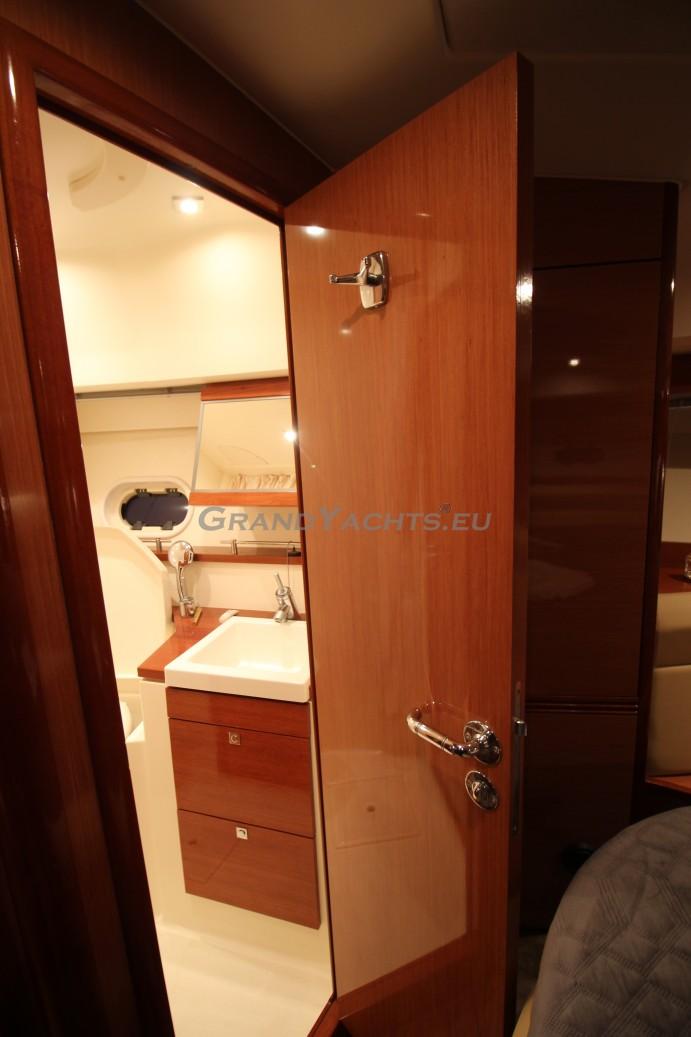 2008 Prestige 42S large 61