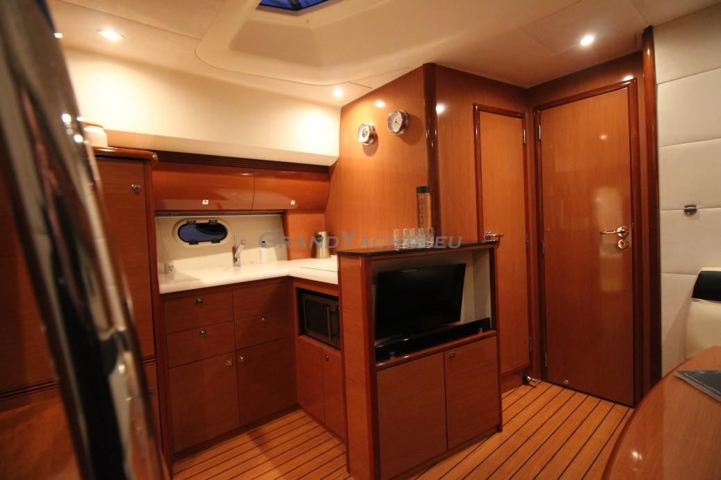 2008 Prestige 42S large 73