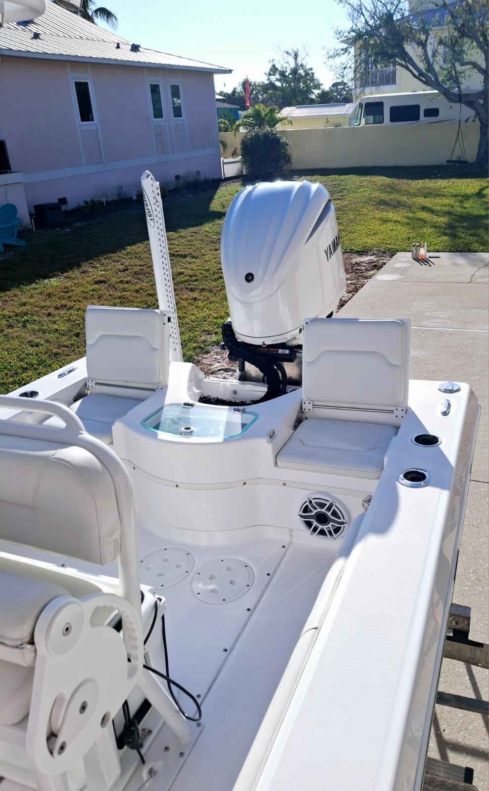 2022-everglades-243-center-console-power-9738048-20250328073127641-1_XLARGE
