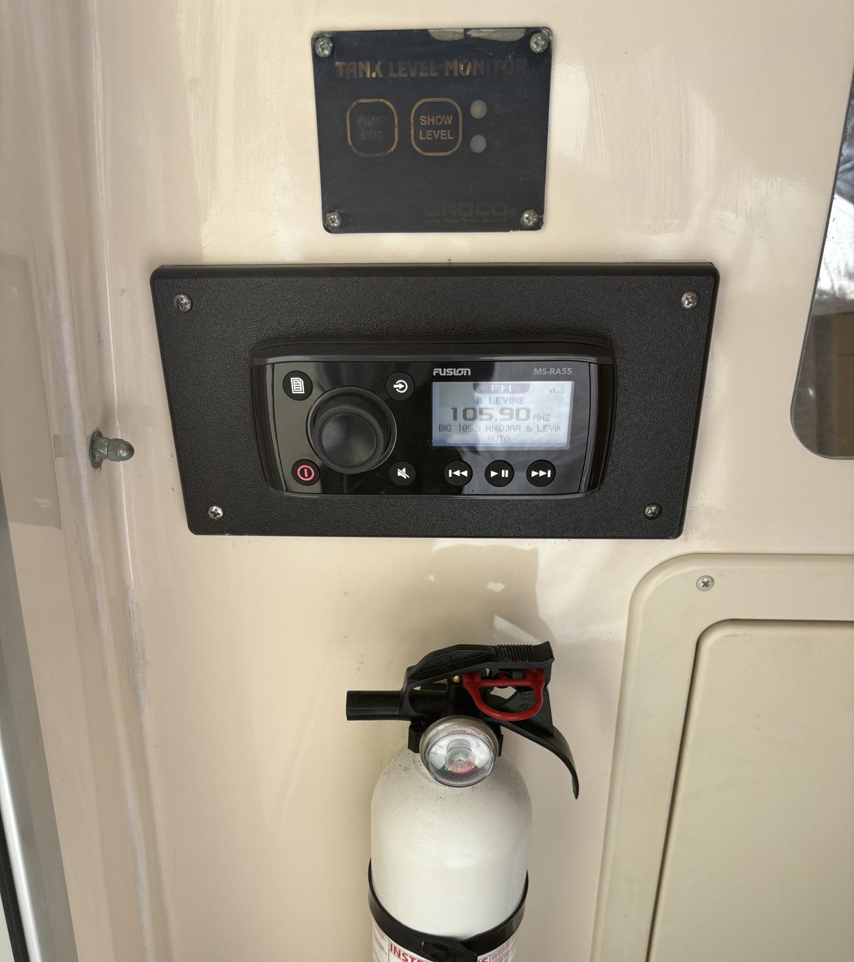 2000-grady-white-bimini-306-power-9888005-20250729115751090-1