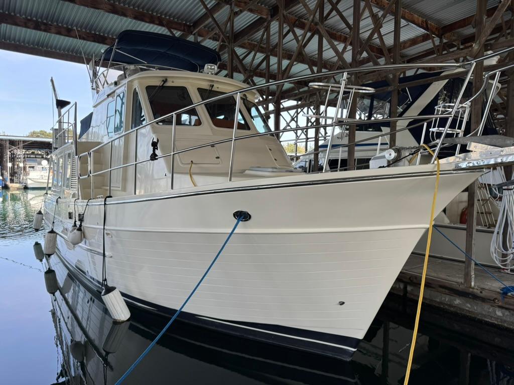 North Pacific 43 Pilothouse