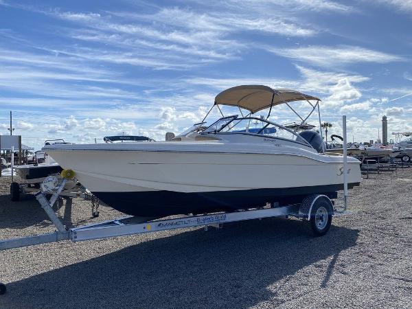 2018 Scout boat for sale, model of the boat is 210 Dorado & Image # 1 of 18
