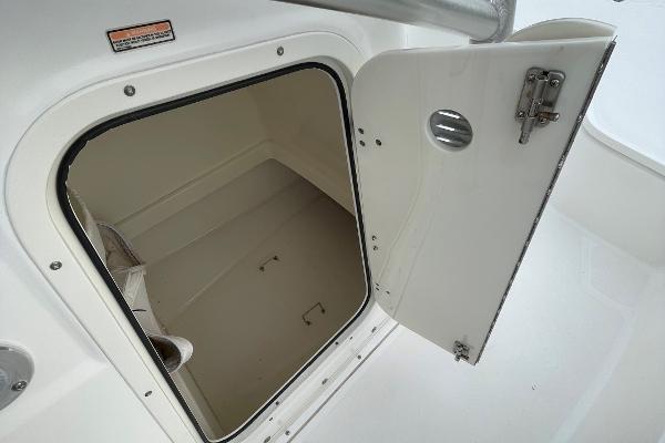 22' Boston Whaler, Listing Number 100916600, - Photo No. 17