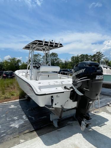 22' Boston Whaler, Listing Number 100916600, Image No. 4