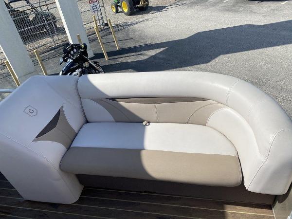 2018 Sweetwater boat for sale, model of the boat is 2286 & Image # 3 of 12