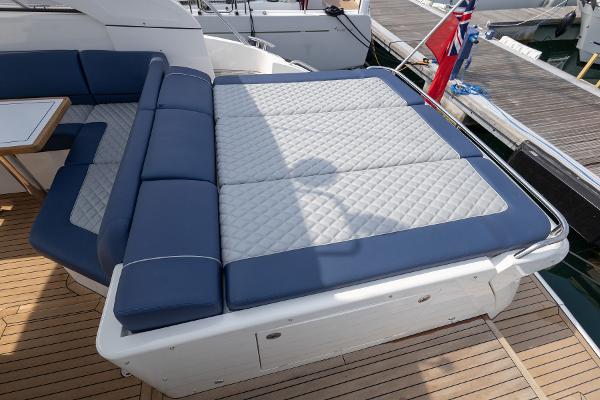 Princess Motor Yacht Sales - Used Princess V42