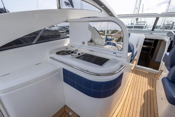 Princess Motor Yacht Sales - Used Princess V42
