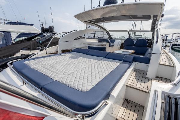 Princess Motor Yacht Sales - Used Princess V42