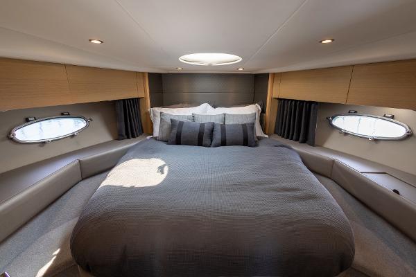 Princess Motor Yacht Sales - Used Princess V42