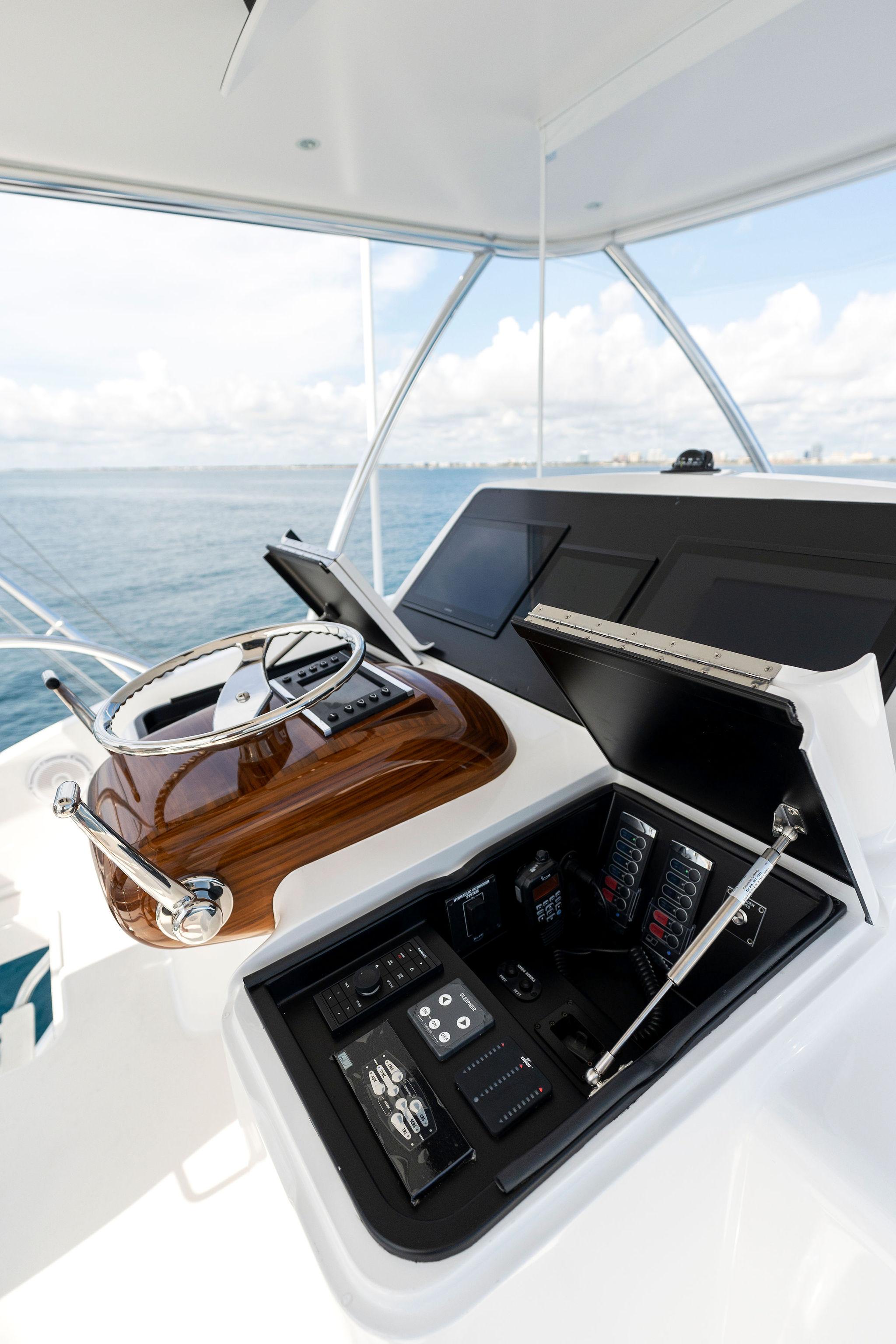 Viking 80 Skybridge 2023 SHOE | HMY Yachts