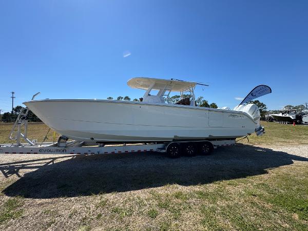 Photo of 2023 Invincible 37'