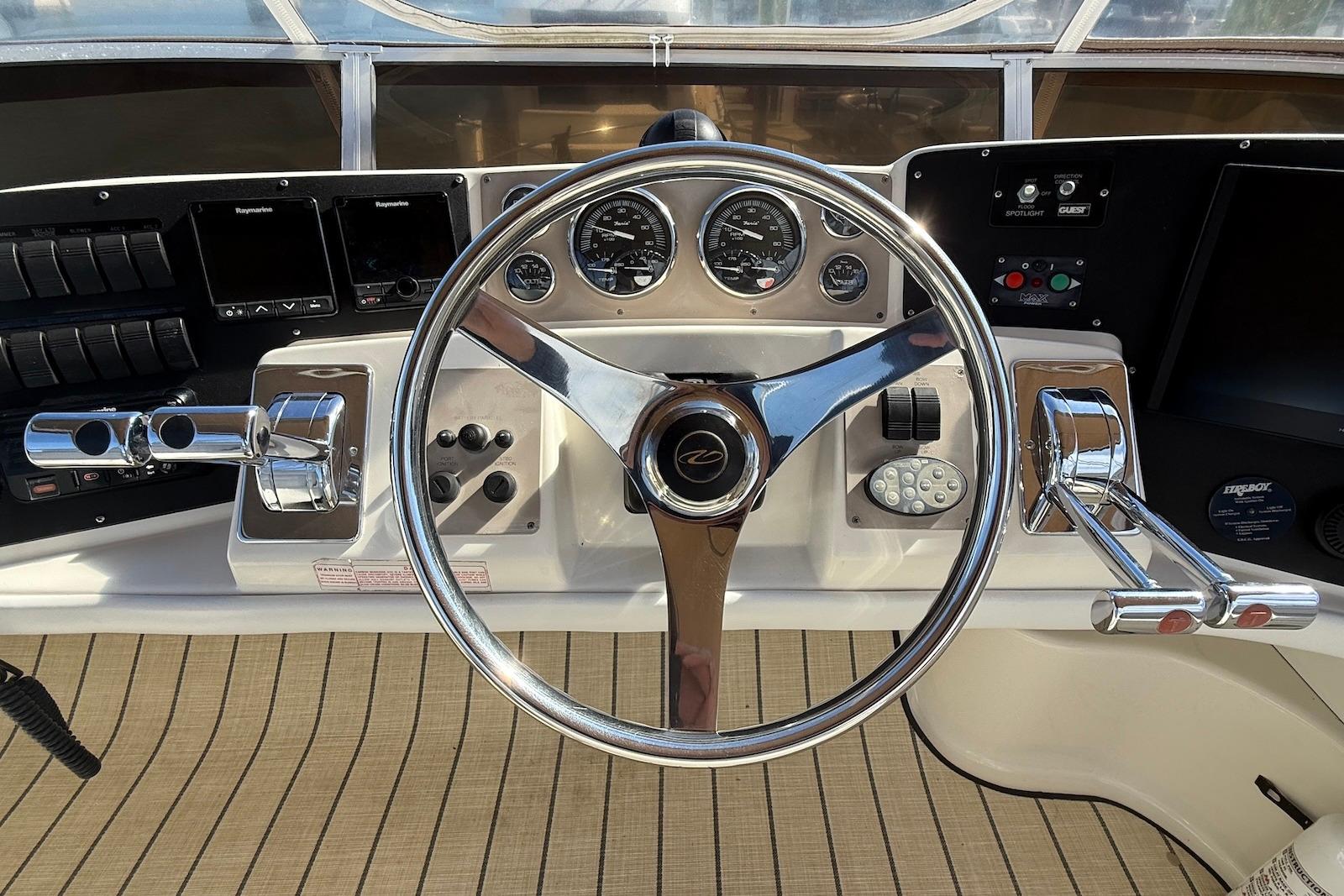 SC 10505 KM Knot 10 Yacht Sales SC 10505 KM Knot 10 Yacht Sales