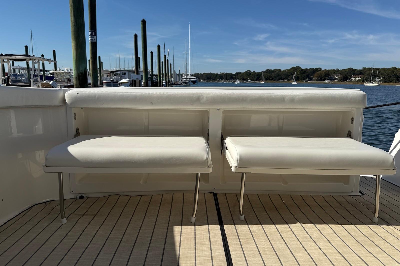 SC 10505 KM Knot 10 Yacht Sales SC 10505 KM Knot 10 Yacht Sales