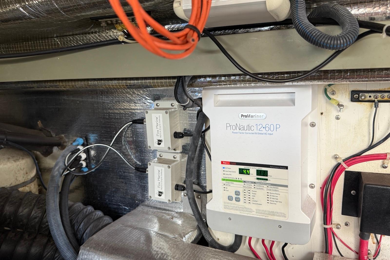 SC 10505 KM Knot 10 Yacht Sales SC 10505 KM Knot 10 Yacht Sales