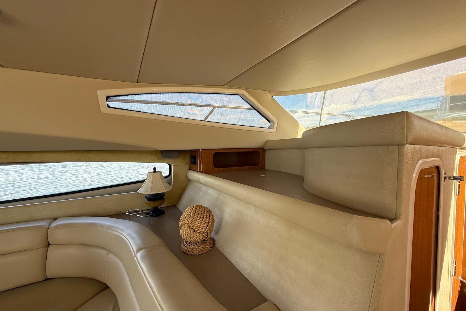 SC 10505 KM Knot 10 Yacht Sales SC 10505 KM Knot 10 Yacht Sales