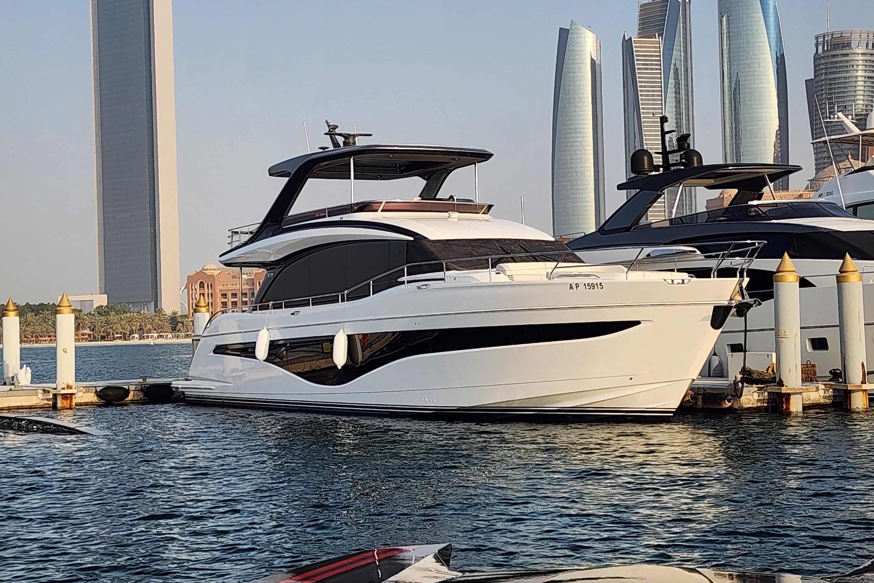 Princess Y72 Motor Yacht