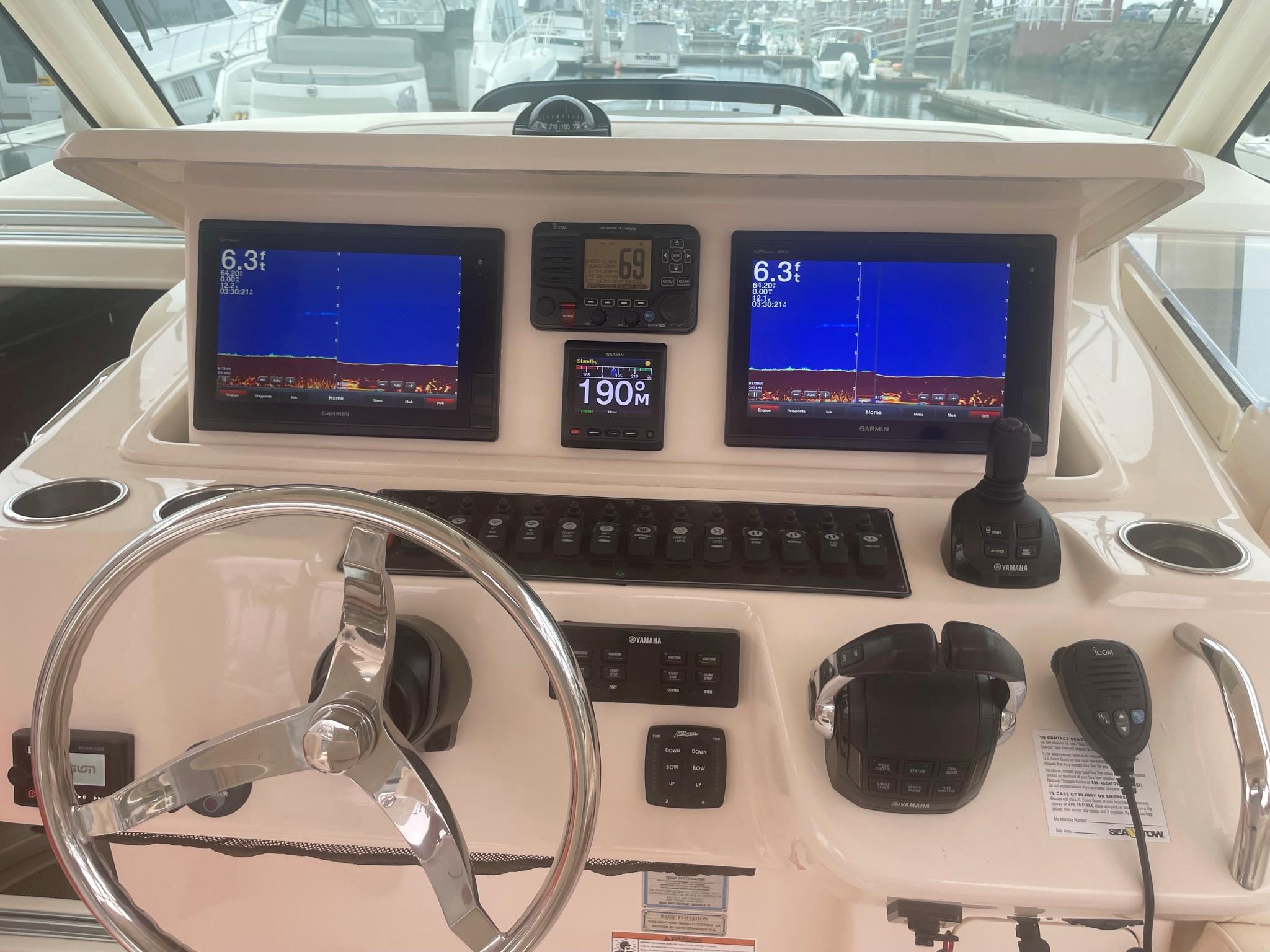 Yacht for Sale 37 Gradywhite Yachts Ensenada, Mexico Denison Yacht