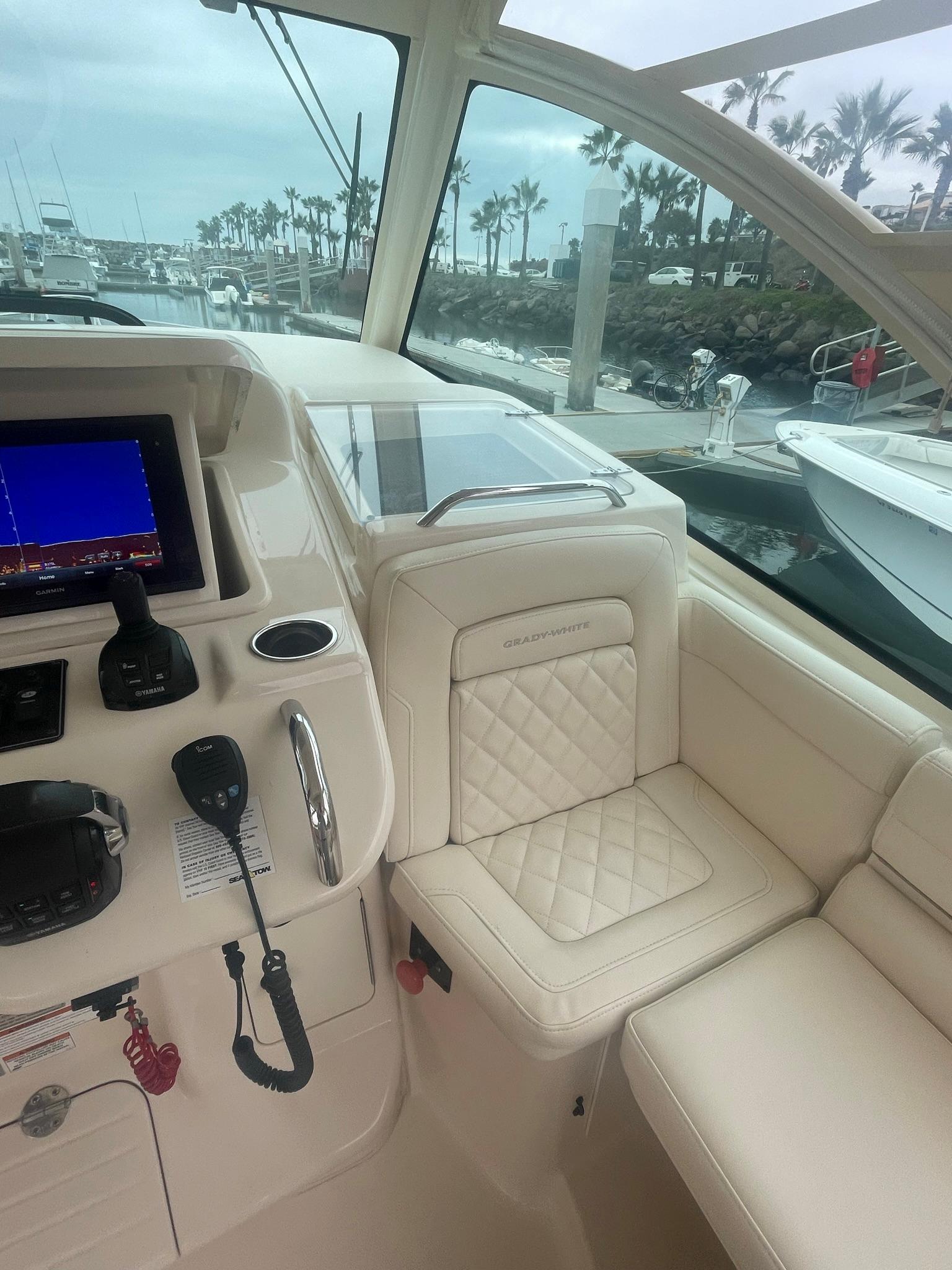 Yacht for Sale 37 Gradywhite Yachts Ensenada, Mexico Denison Yacht