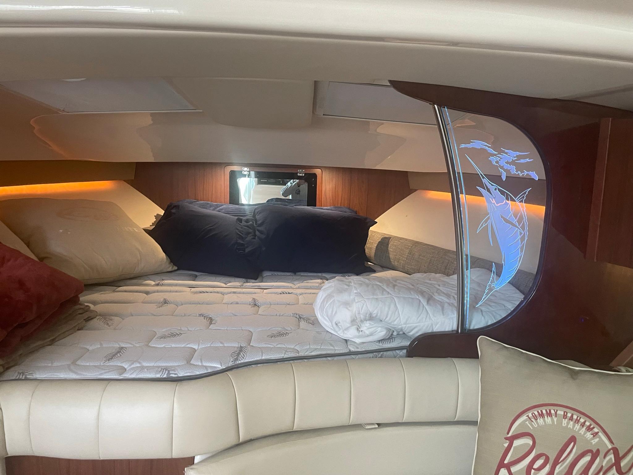 Yacht for Sale 37 Gradywhite Yachts Ensenada, Mexico Denison Yacht