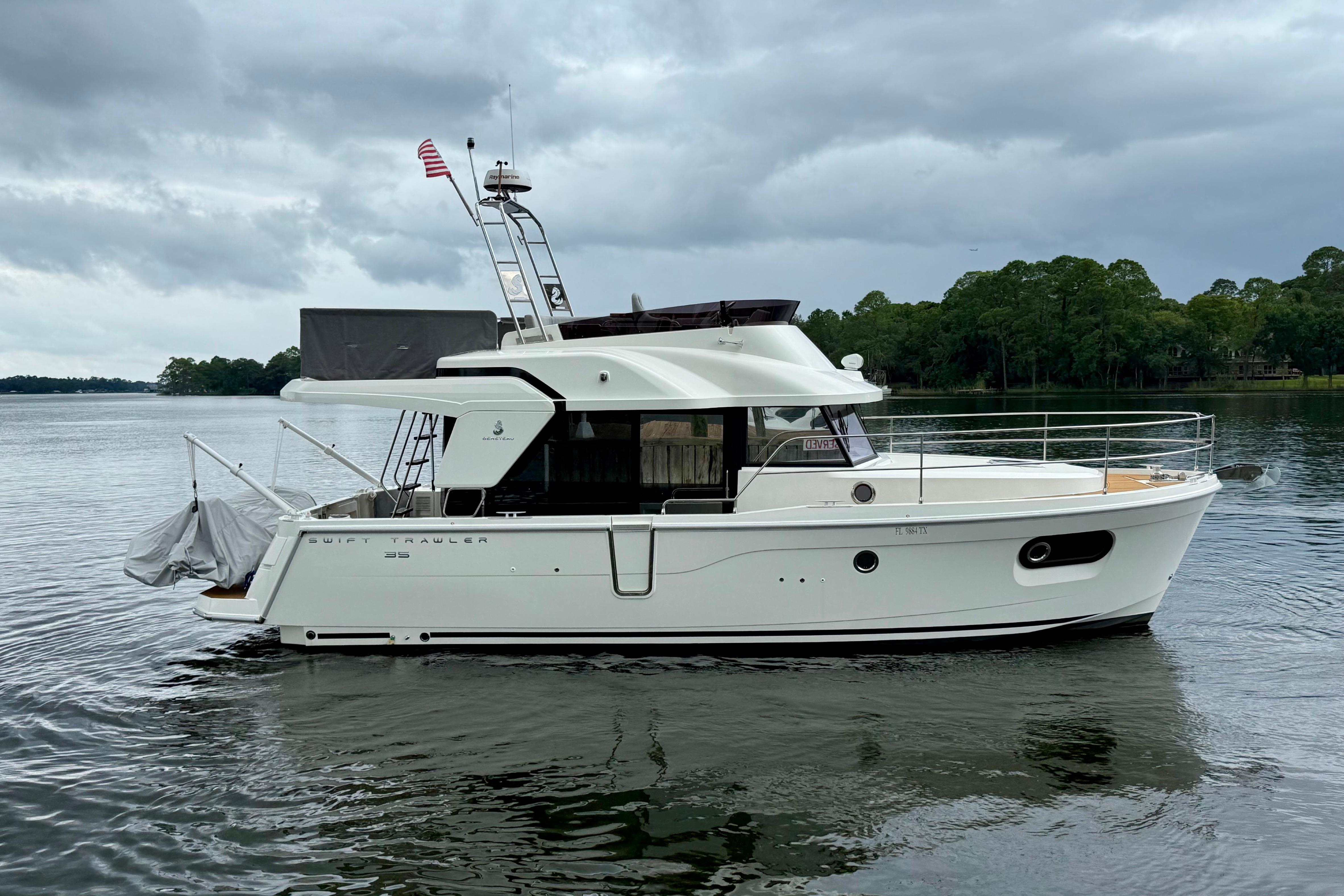 Yacht Photos Pics