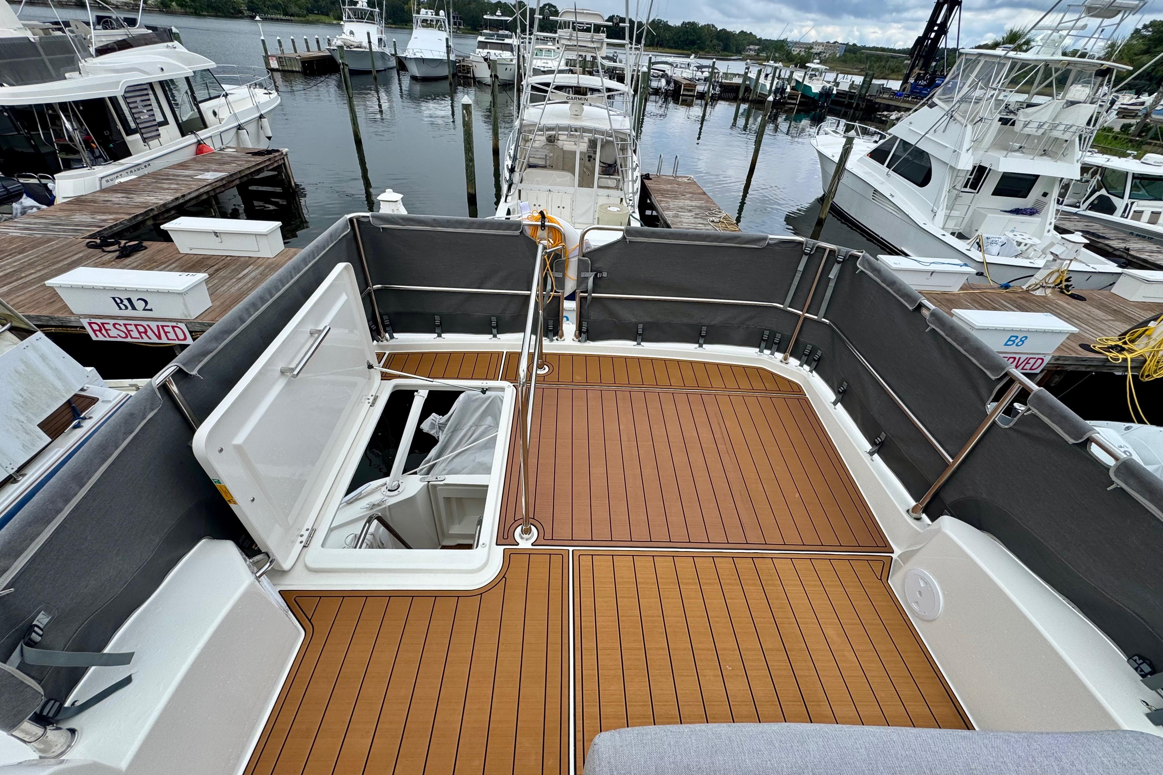 Yacht Photos Pics