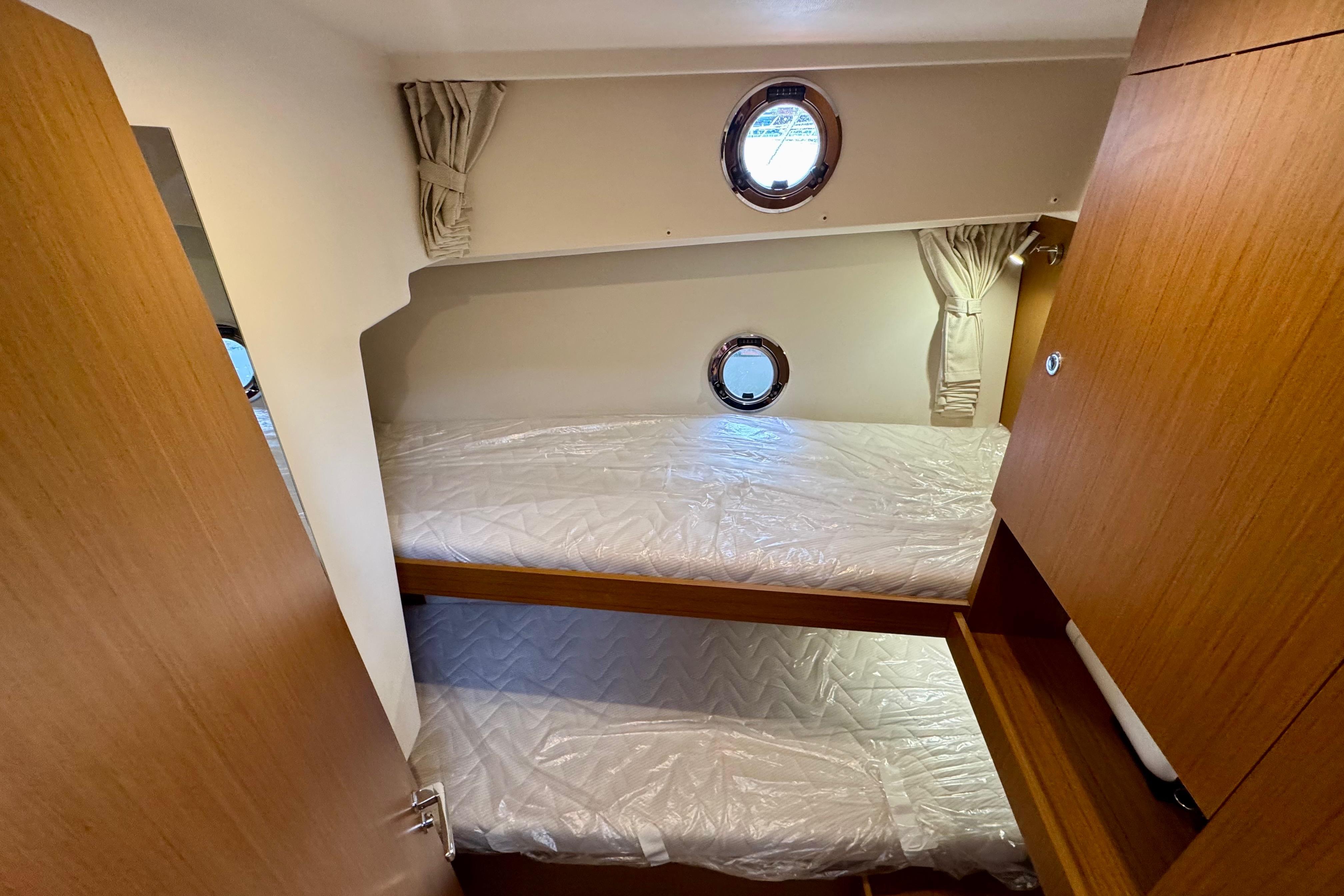 Yacht Photos Pics