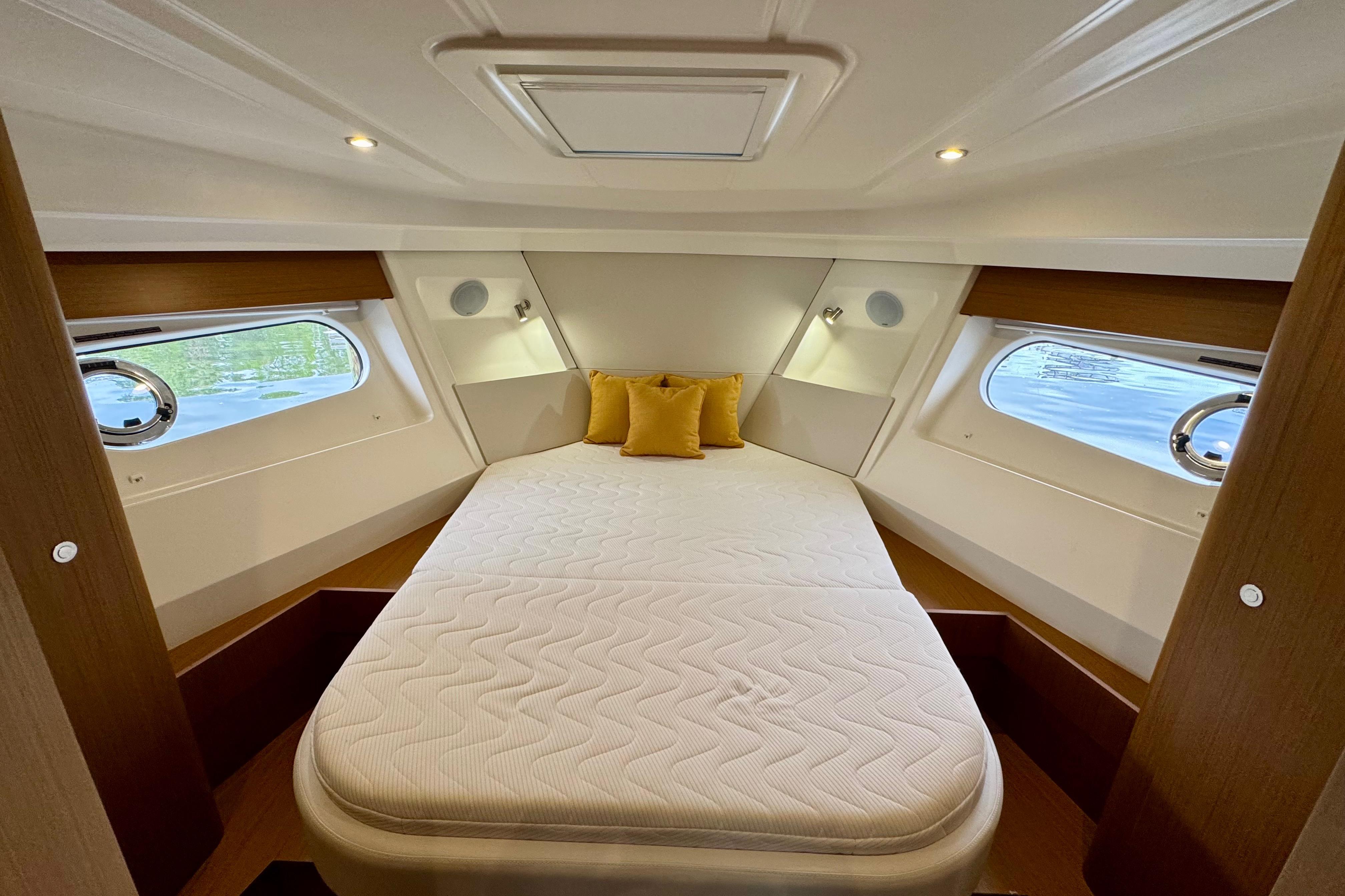 Yacht Photos Pics