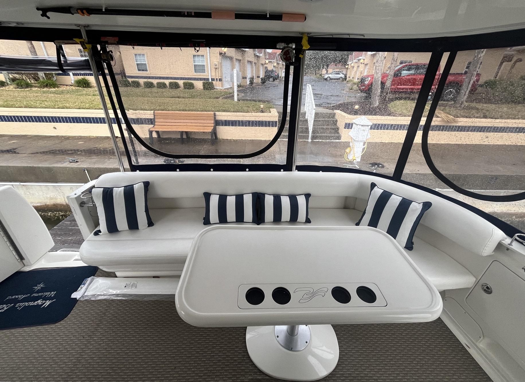 2004-sea-ray-390-motor-yacht-power-9718089-20250317113555470-1_XLARGE