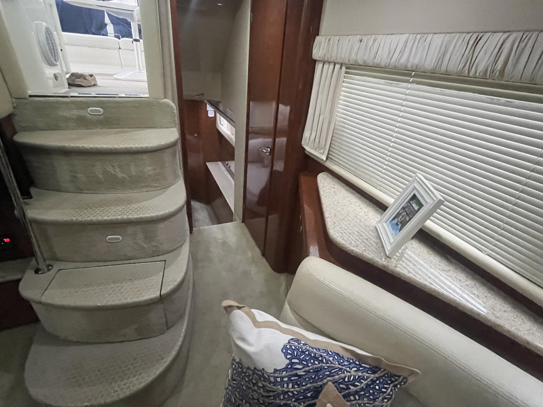 2004-sea-ray-390-motor-yacht-power-9718089-20250317113606629-1_XLARGE