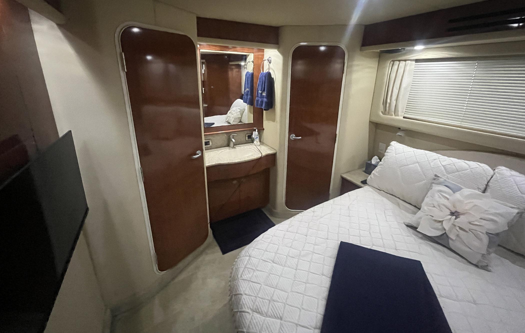 2004-sea-ray-390-motor-yacht-power-9718089-20250317113626299-1_XLARGE