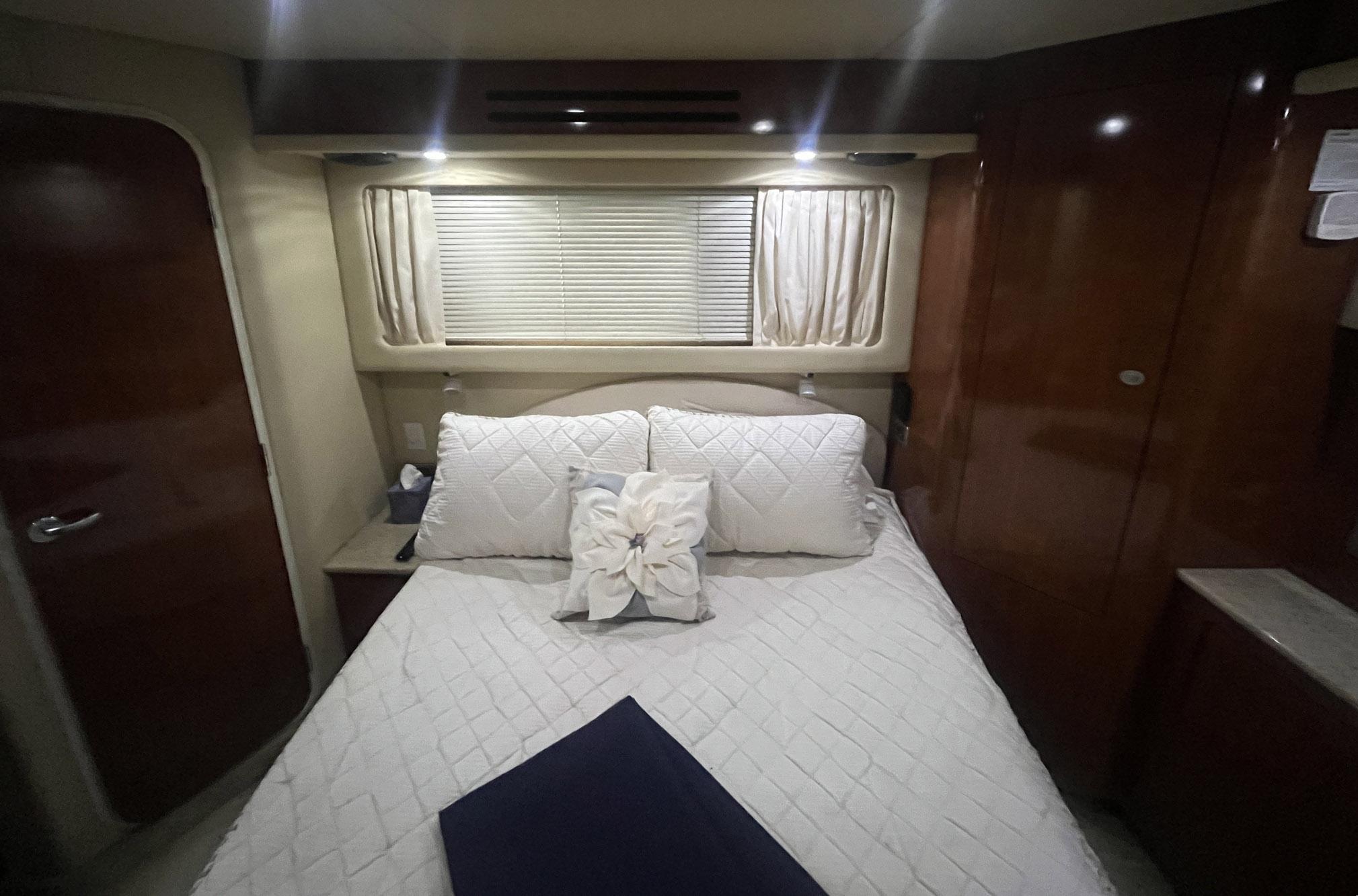 2004-sea-ray-390-motor-yacht-power-9718089-20250317113630904-1_XLARGE