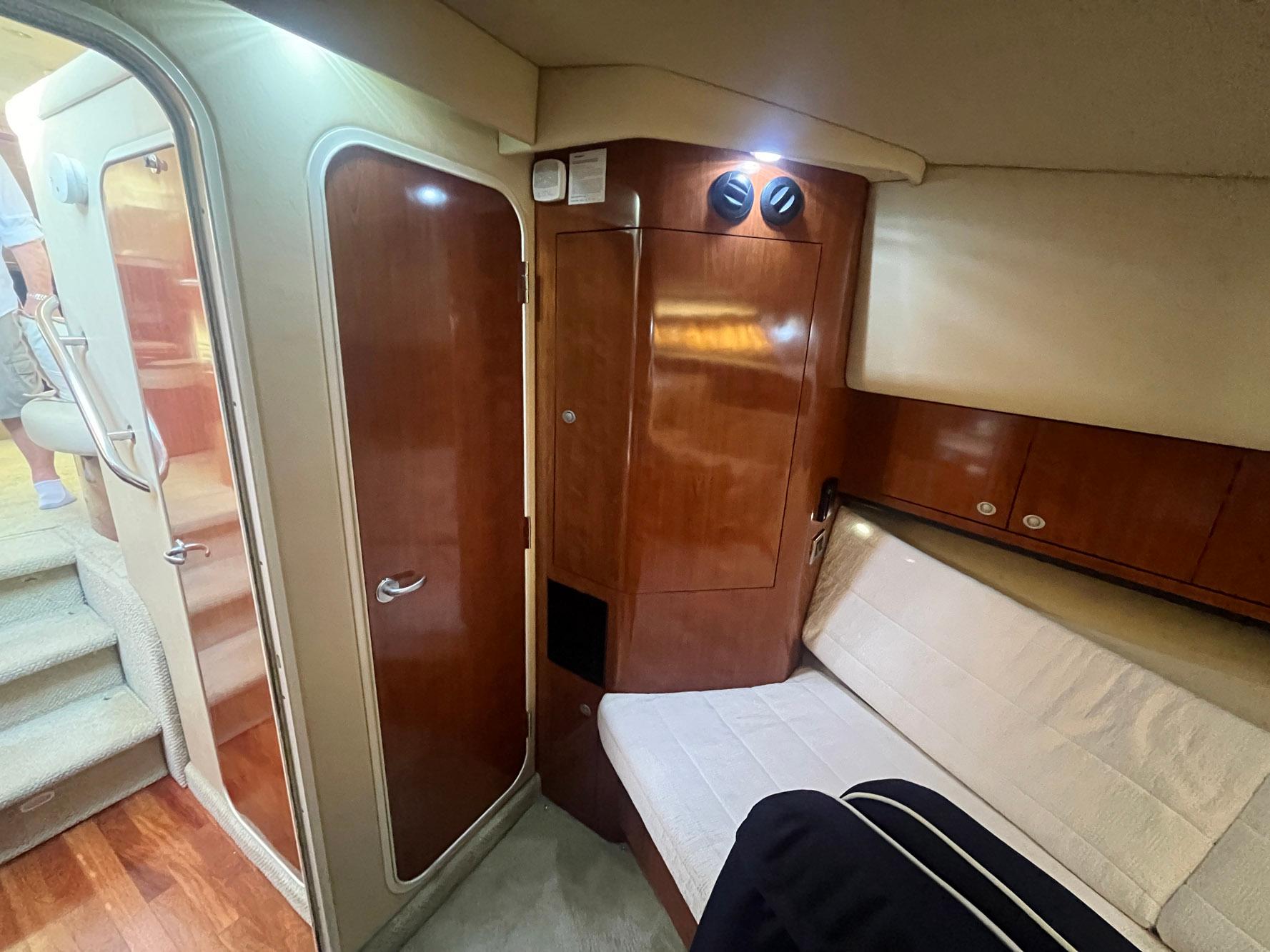 2004-sea-ray-390-motor-yacht-power-9718089-20250317113649451-1_XLARGE