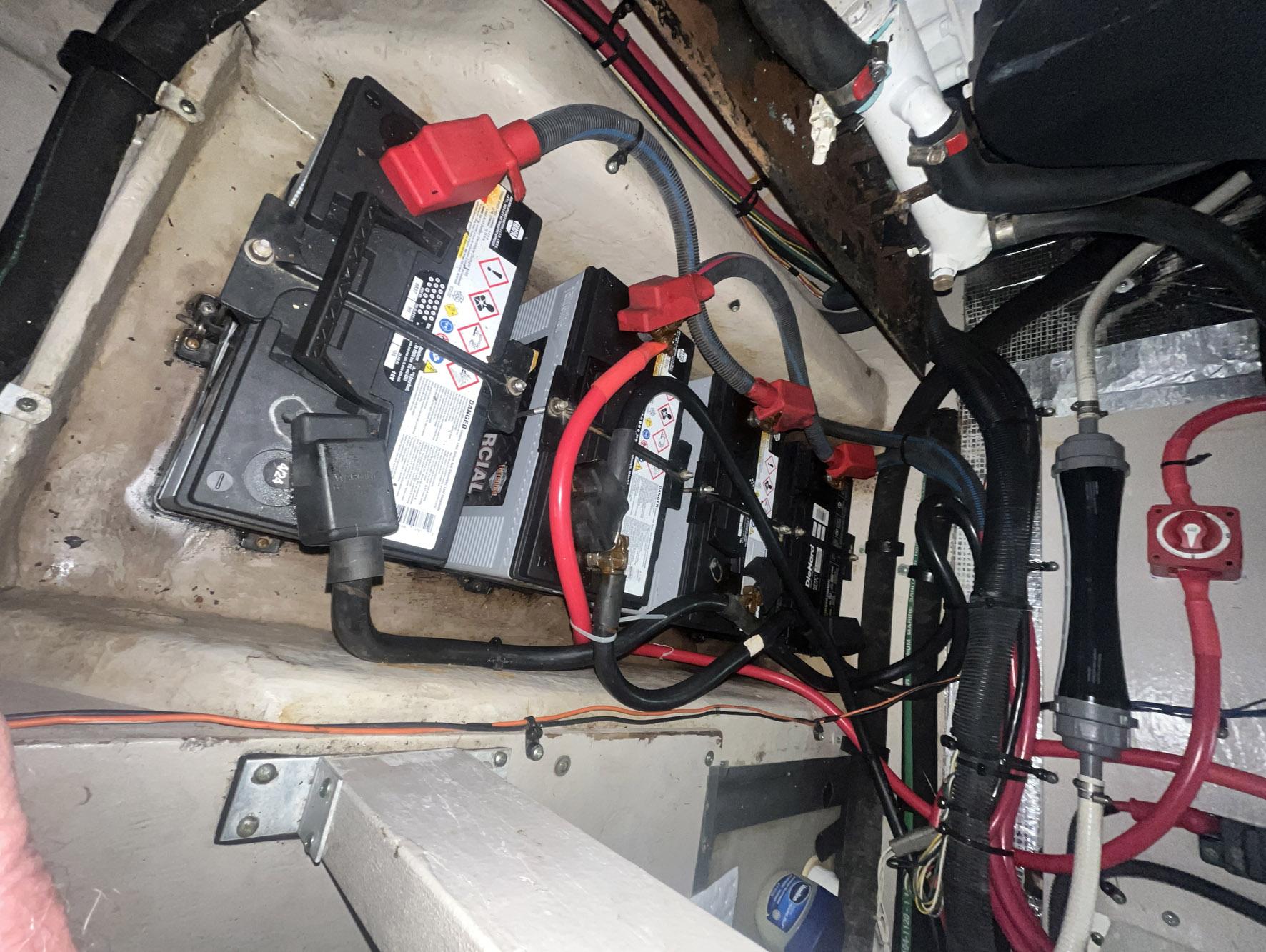2004-sea-ray-390-motor-yacht-power-9718089-20250317113707024-1_XLARGE