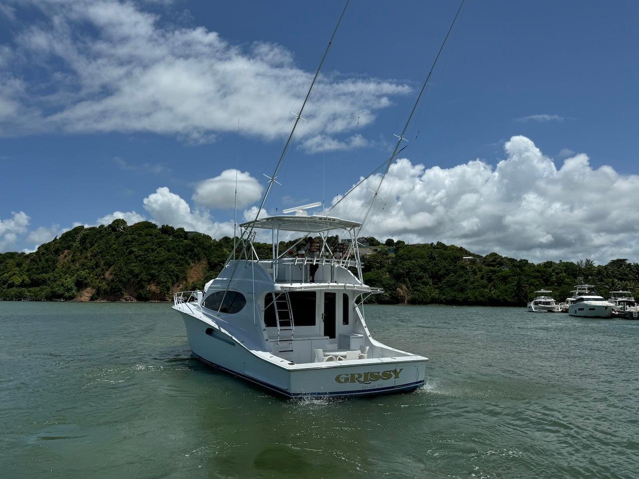 2004 Hatteras 54 convertible