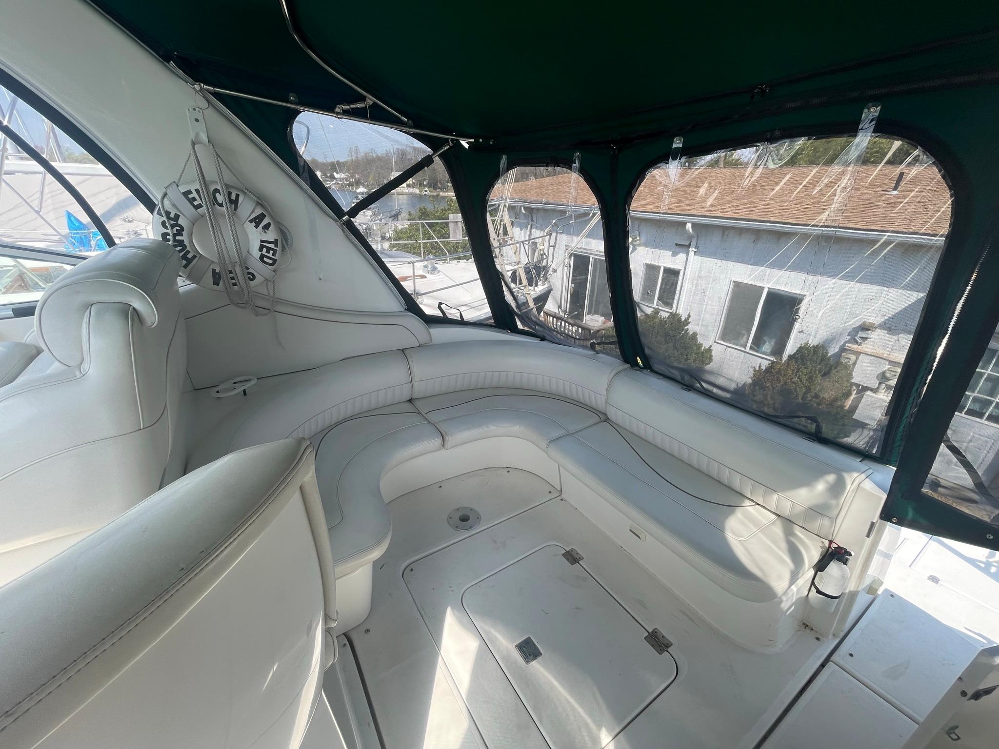 M 6901 RD Knot 10 Yacht Sales