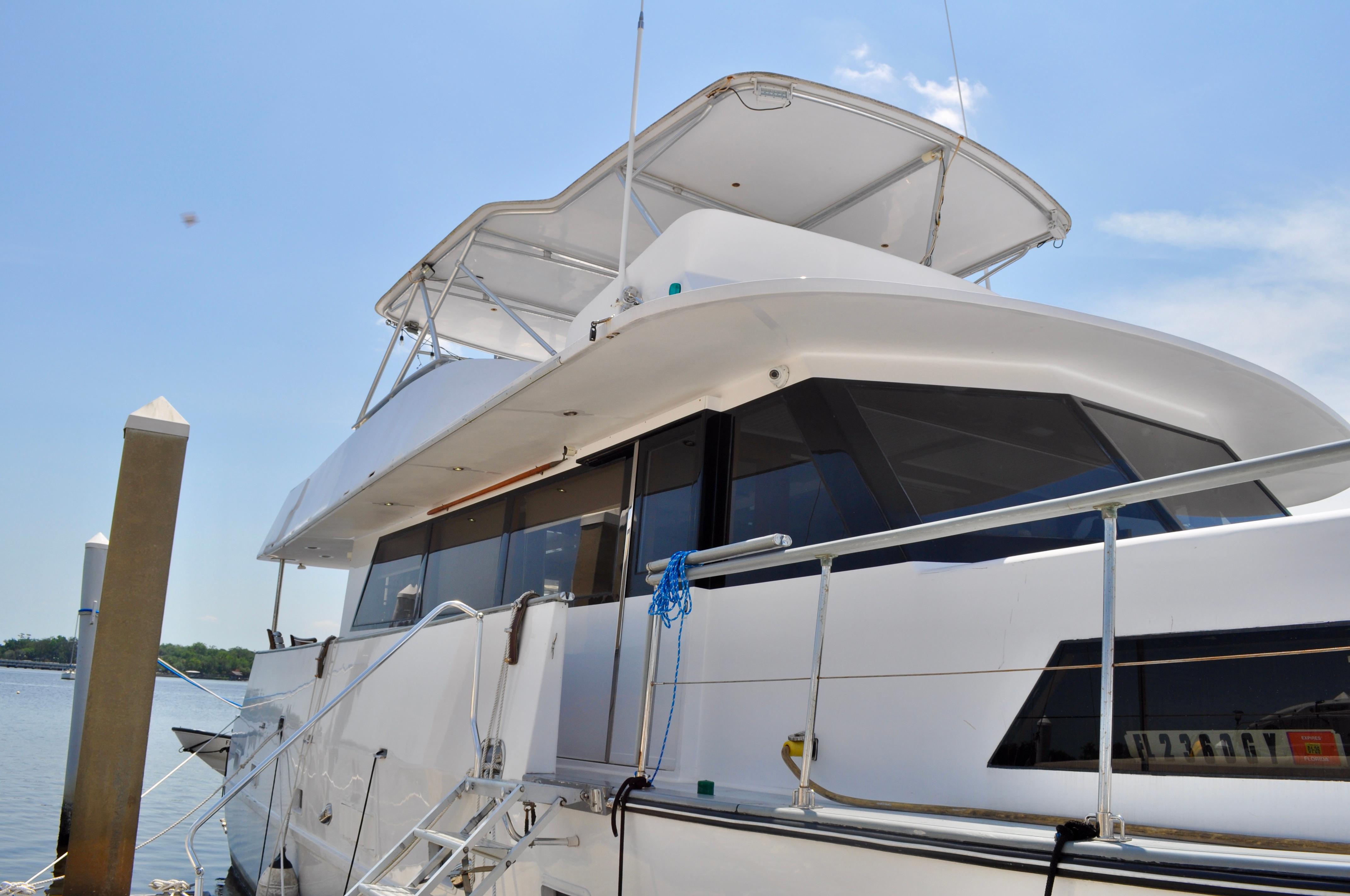 Custom-Superior Motor Yacht 64 1971 -FL-US-9818091 | Thumbnail