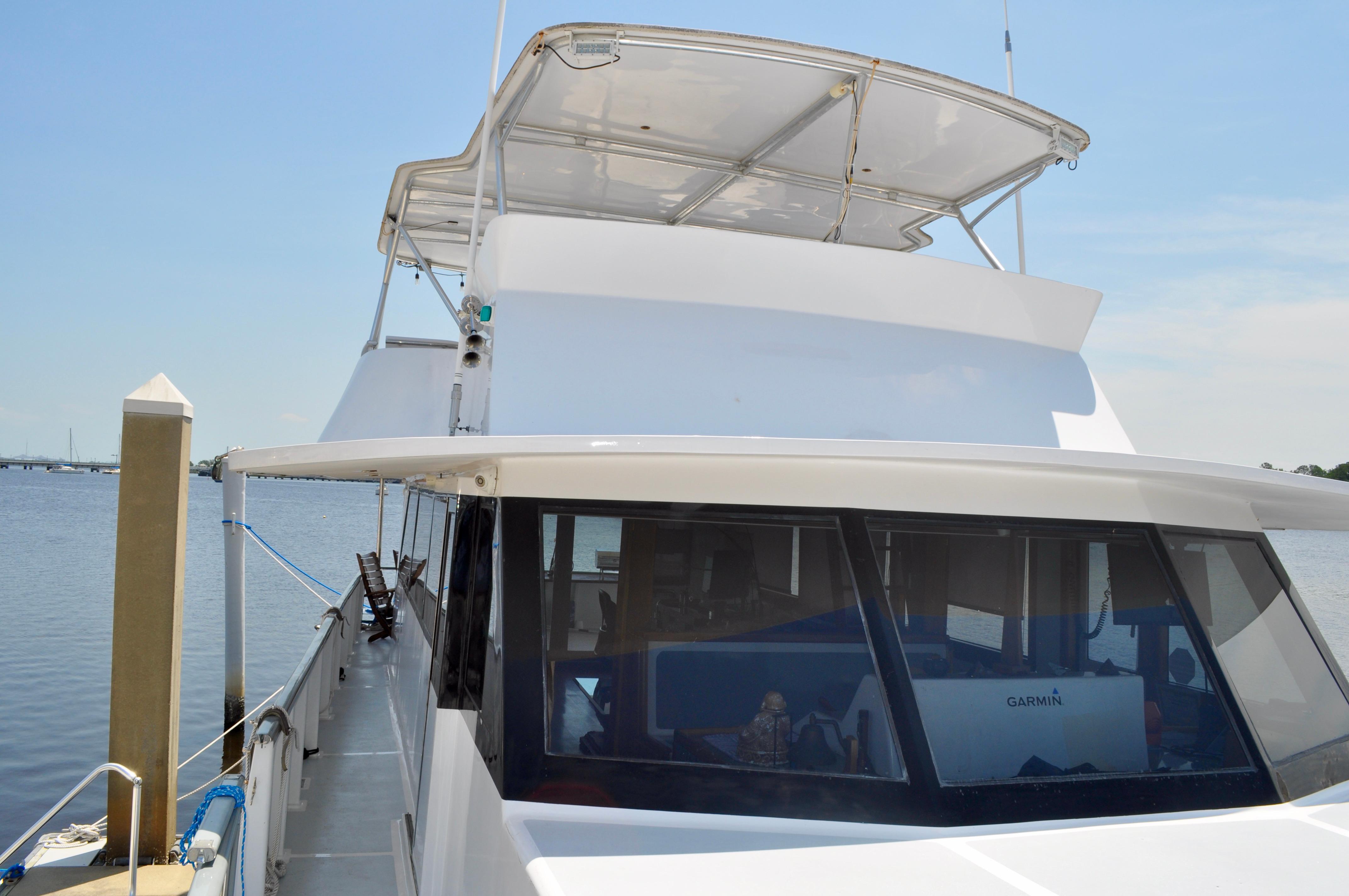 Custom-Superior Motor Yacht 64 1971 -FL-US-9818091 | Thumbnail