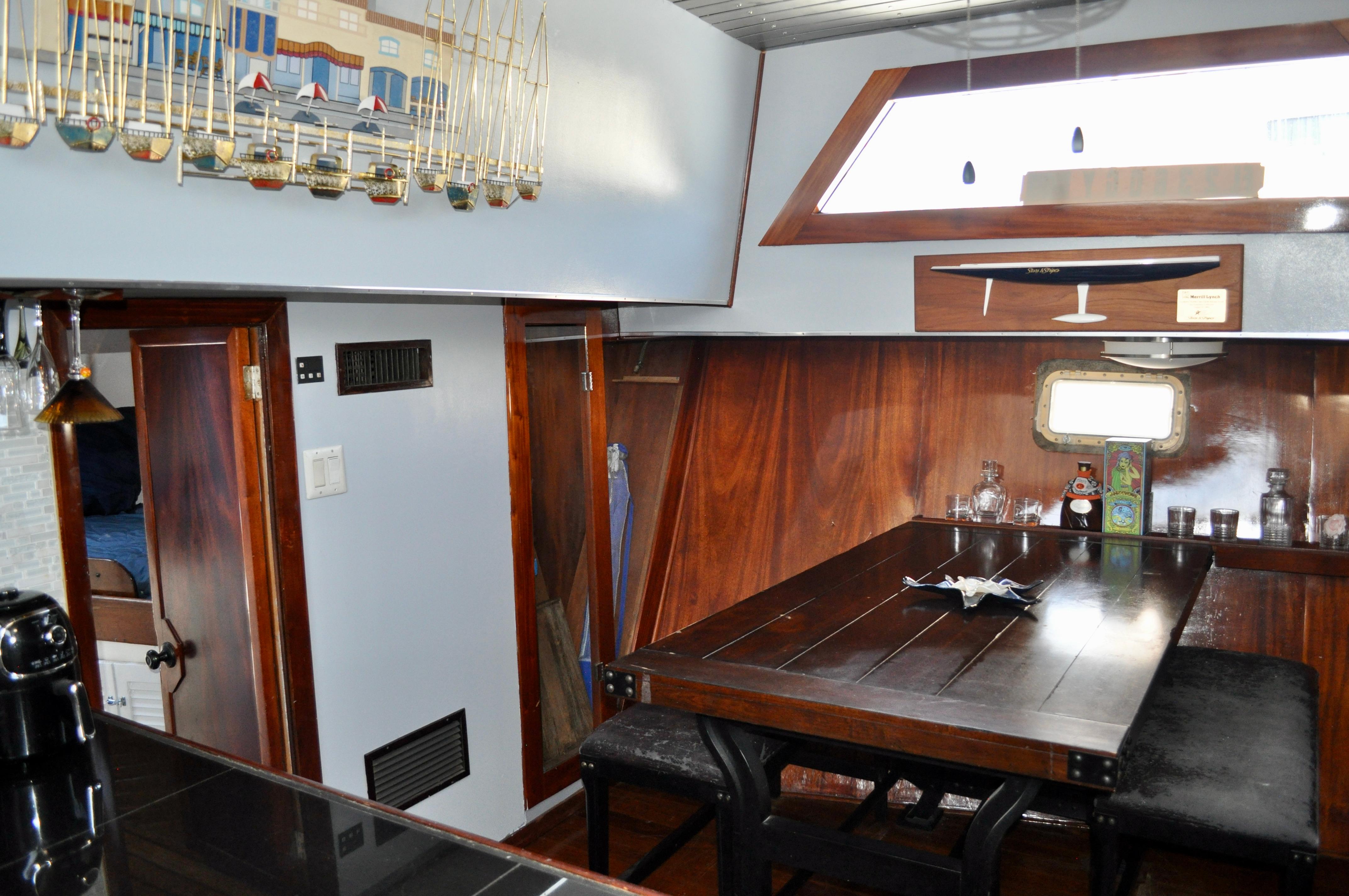 Custom-Superior Motor Yacht 64 1971 -FL-US-9818091 | Thumbnail