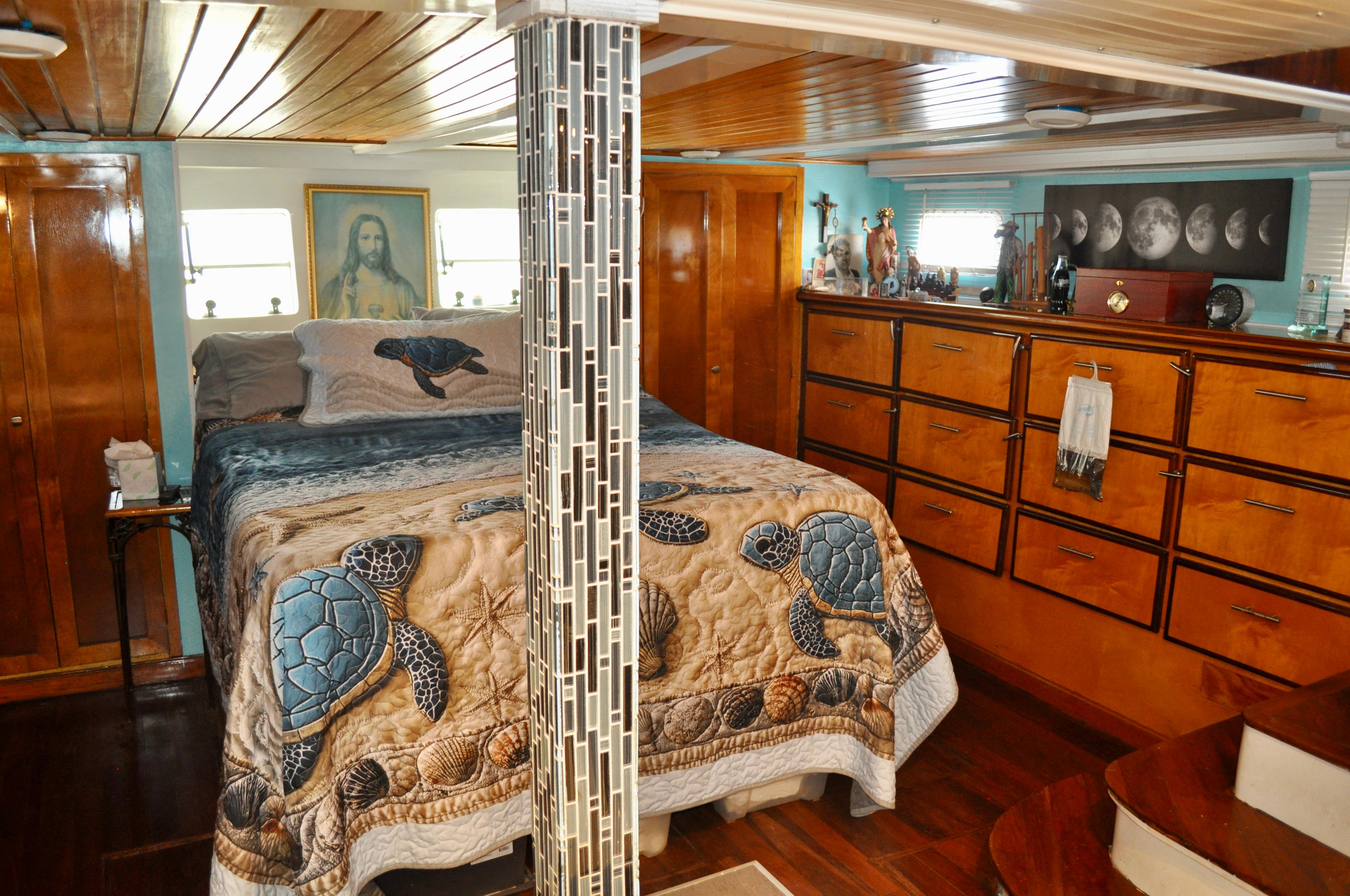 Custom-Superior Motor Yacht 64 1971 -FL-US-9818091 | Thumbnail
