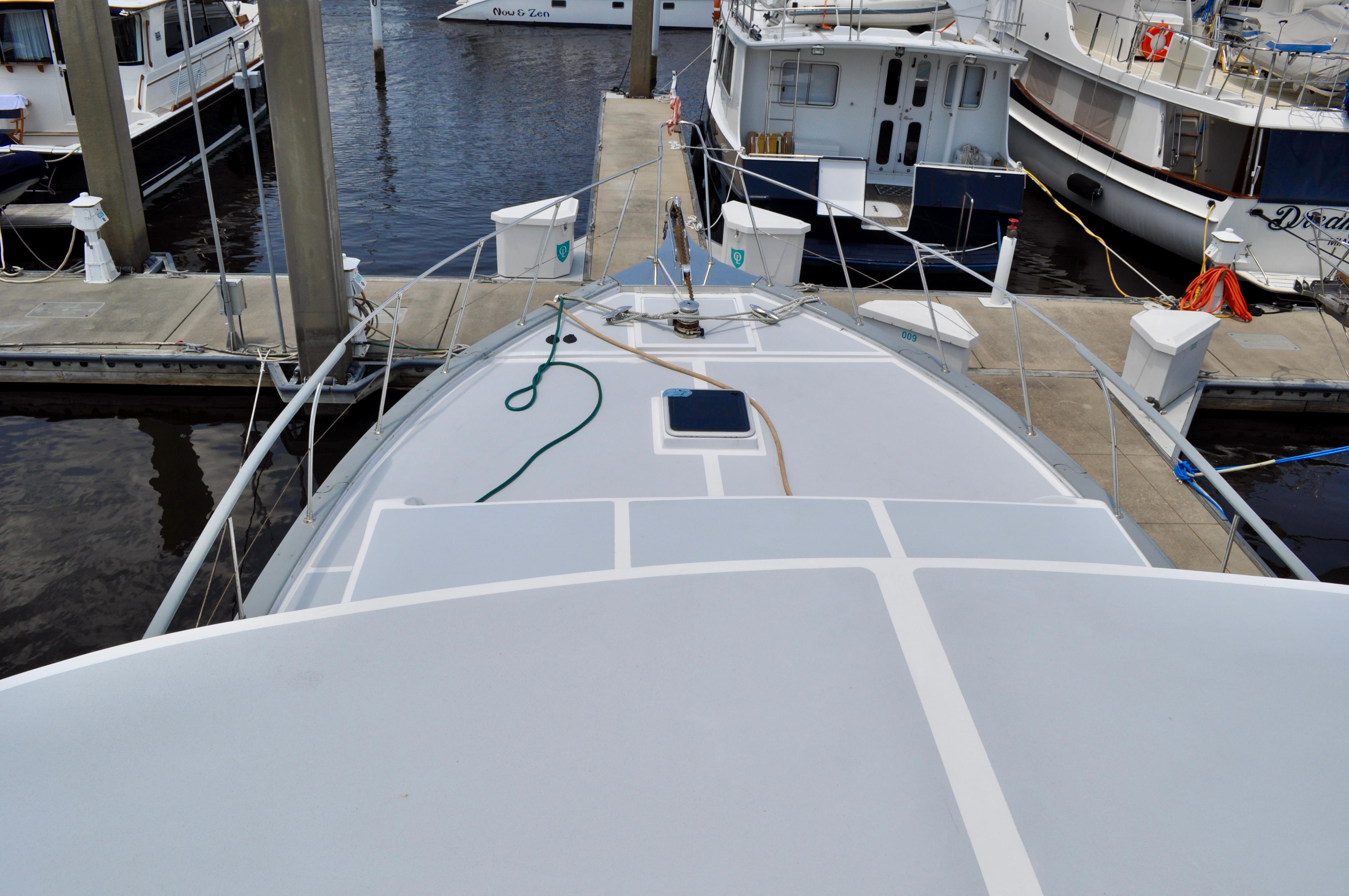 Custom-Superior Motor Yacht 64 1971 -FL-US-9818091 | Thumbnail